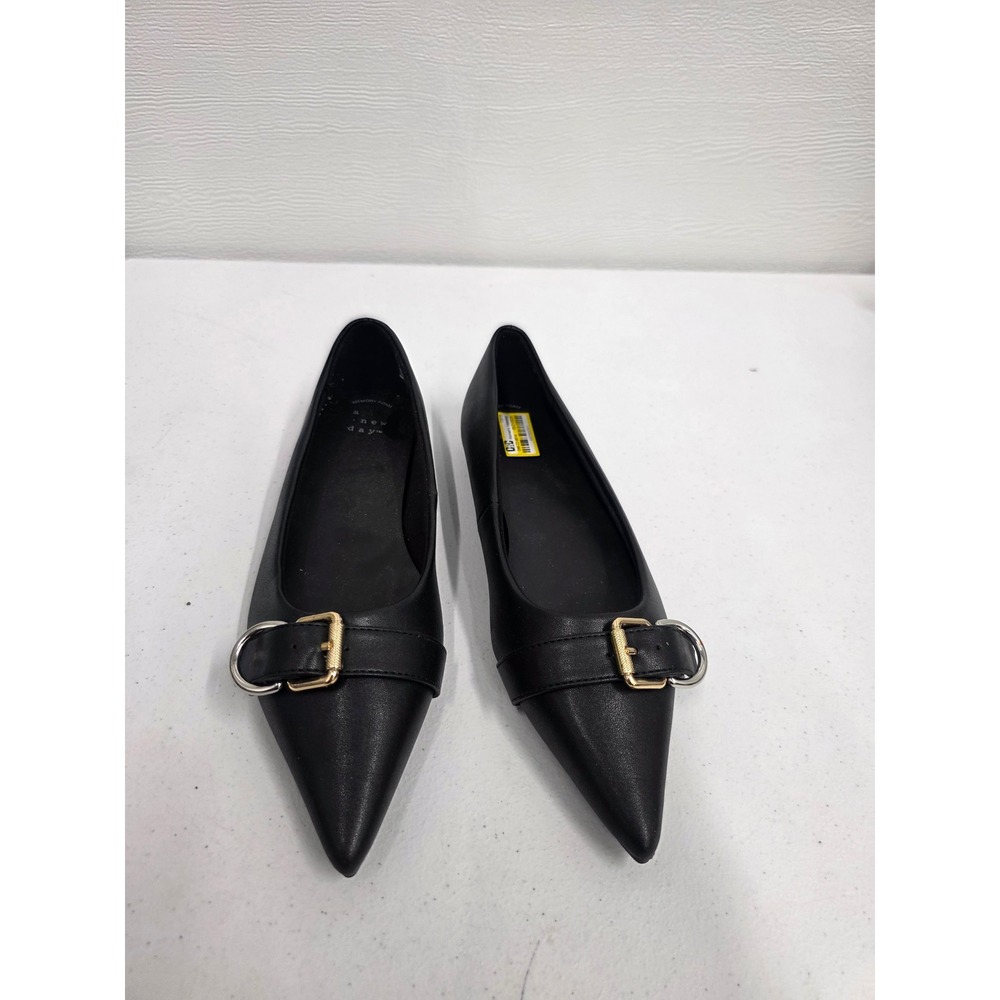 A New Day Womens Black Pointed Toe Buckle Flats Memory Foam Shoes Size 6